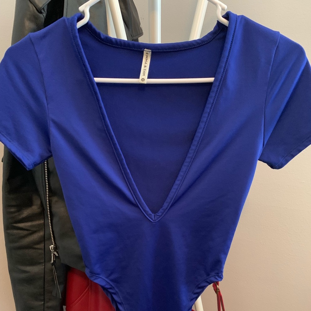 LF Emma & Sam deep V Body suit